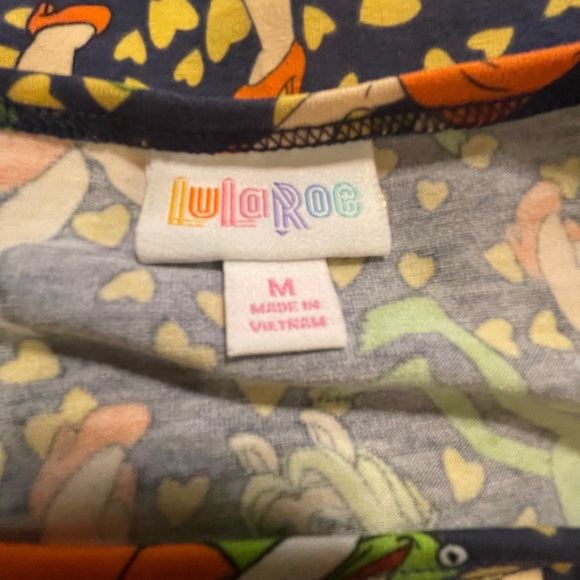 LuLaRoe Disney Miss Piggy, Kermit & Hearts Navy Irma Top M FREE SHIP - Picture 5 of 5